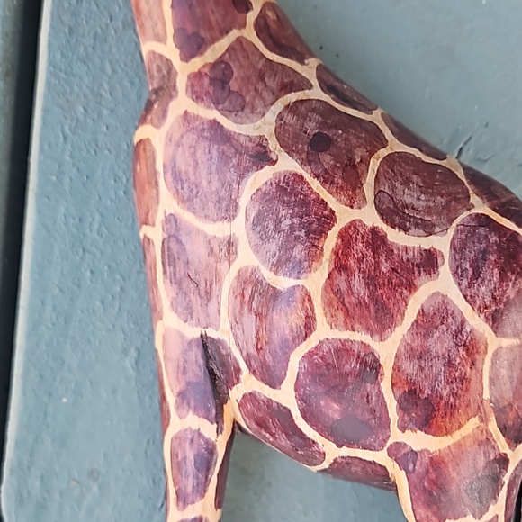 🩵 2 foot tall wood carved giraffe figurine - Picture 8 of 13